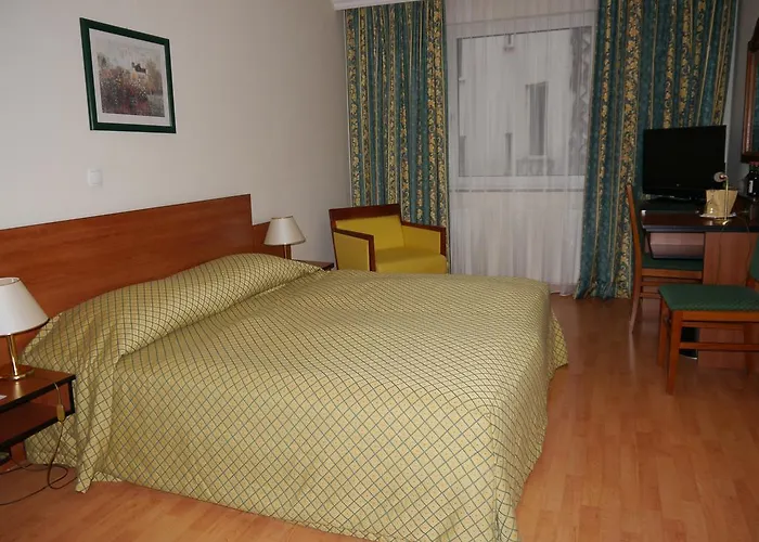 Hotel Caratart Bombolo 4*