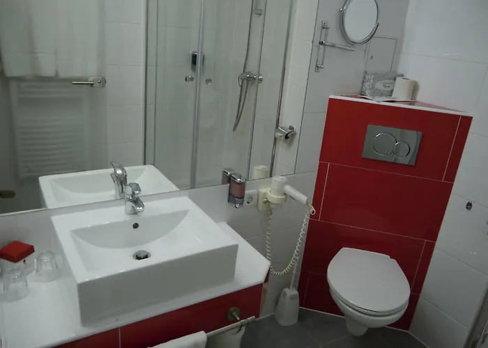 Hotel Caratart Bombolo 4*