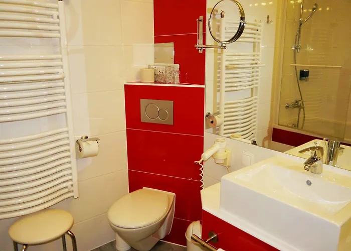 Hotel Caratart Bombolo 4*